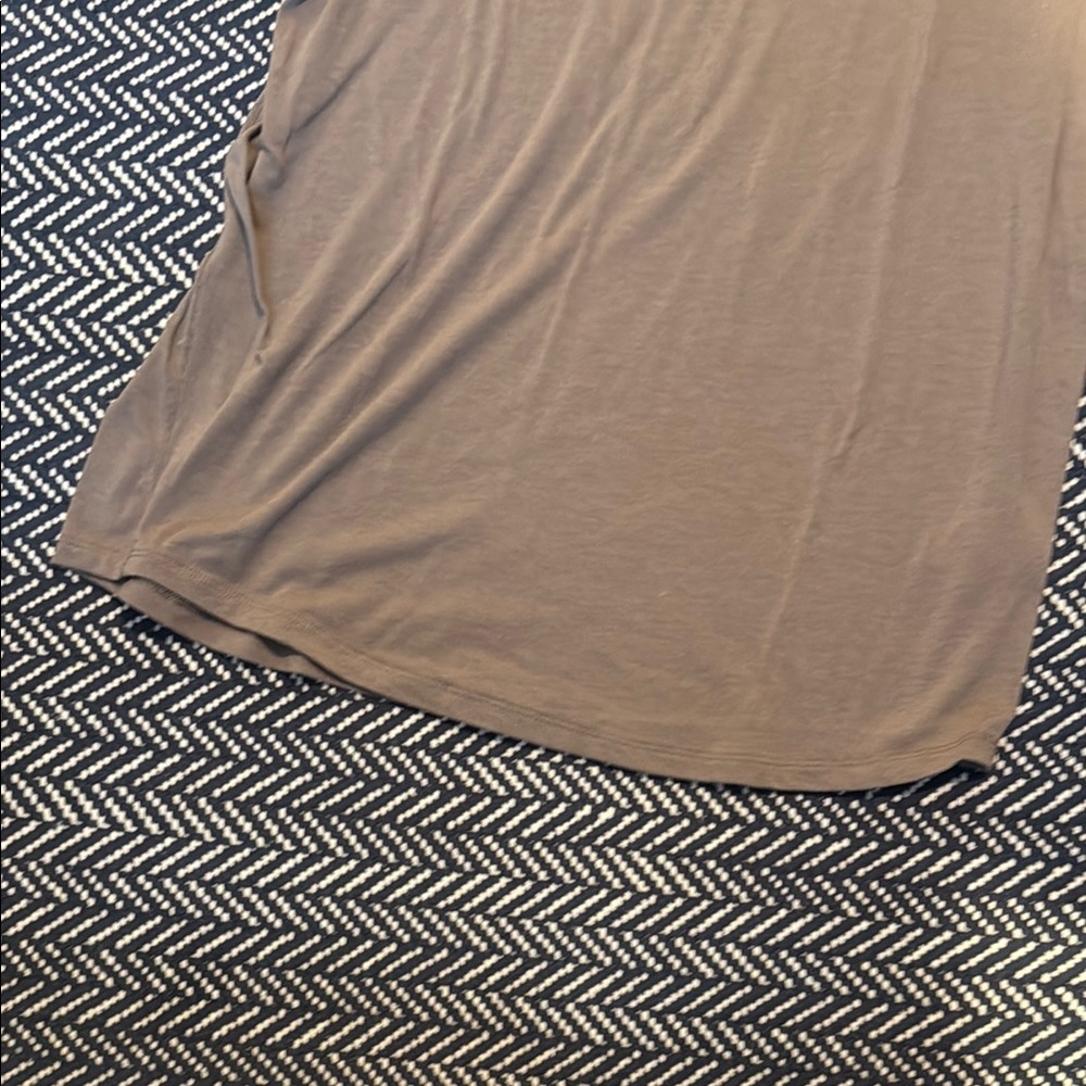Nike Tan Short Sleeve Tee Classic Crew Neck - Picture 2 of 9